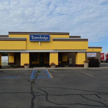Travelodge By Wyndham Grand Forks Exterior photo
