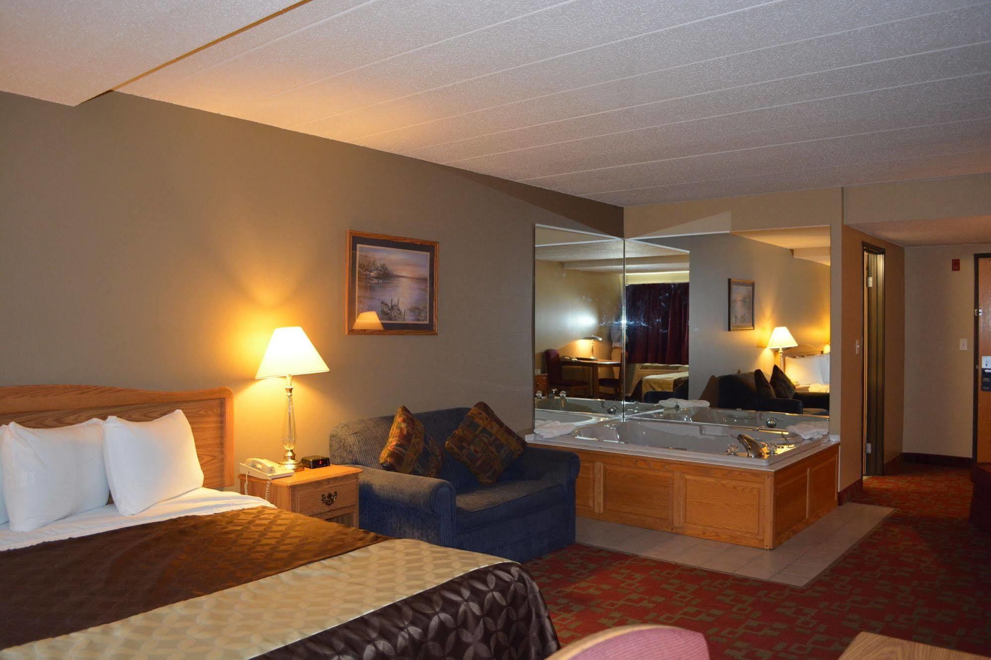 Travelodge By Wyndham Grand Forks Exterior photo